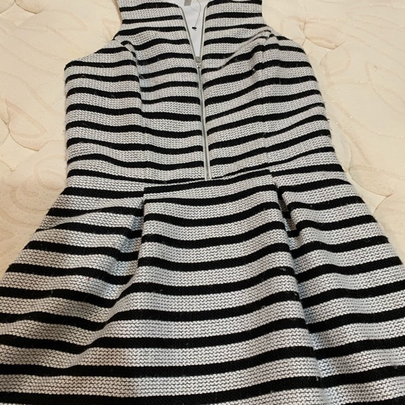 Express dress size 4 - Picture 4 of 6